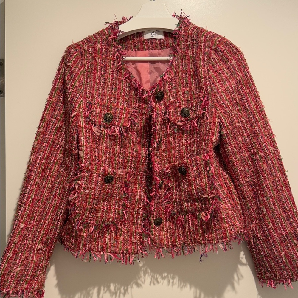 Chic Pink Tweed Jacket